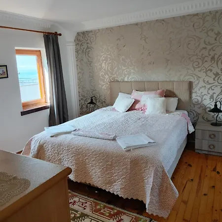 Апартаменты House